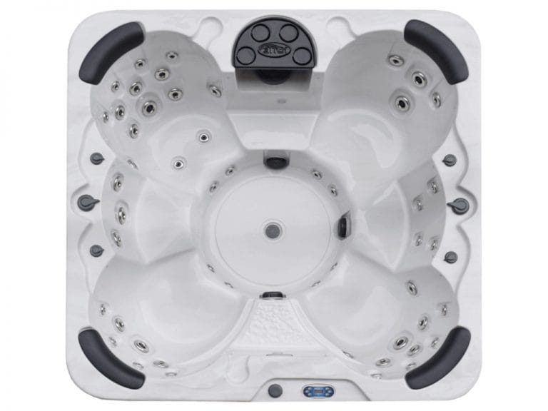 IQue Hot Tubs - Barbados